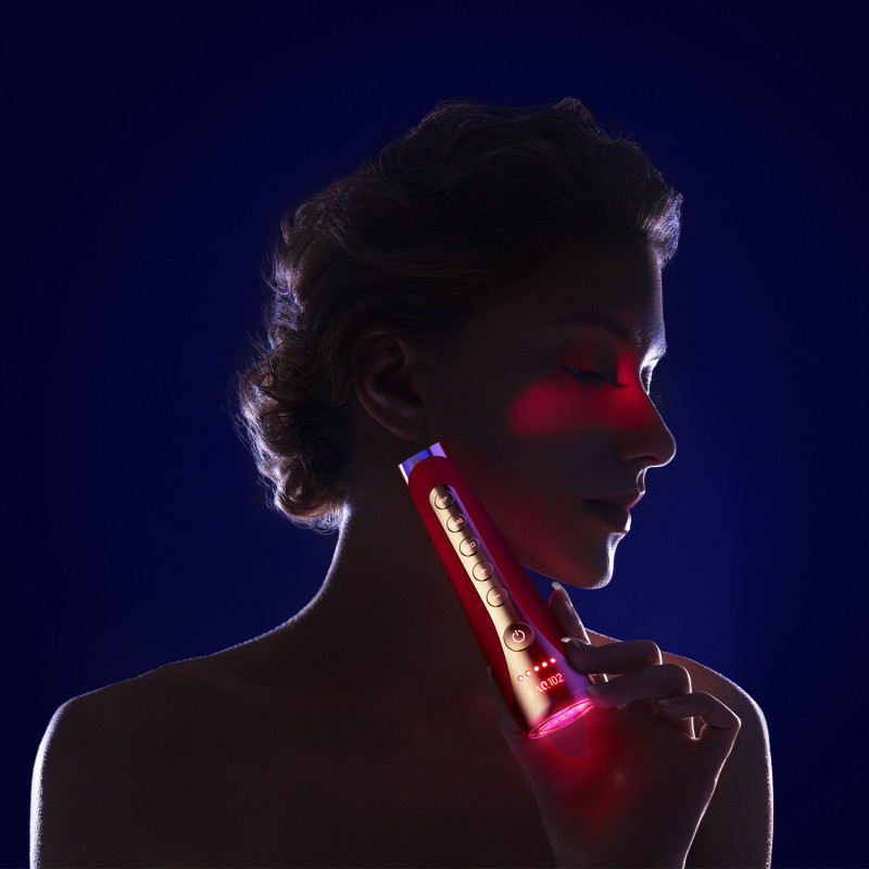 Foreo FAQ 102 Массажер для лица с RF EMS и LED-терапией Розовый рубин